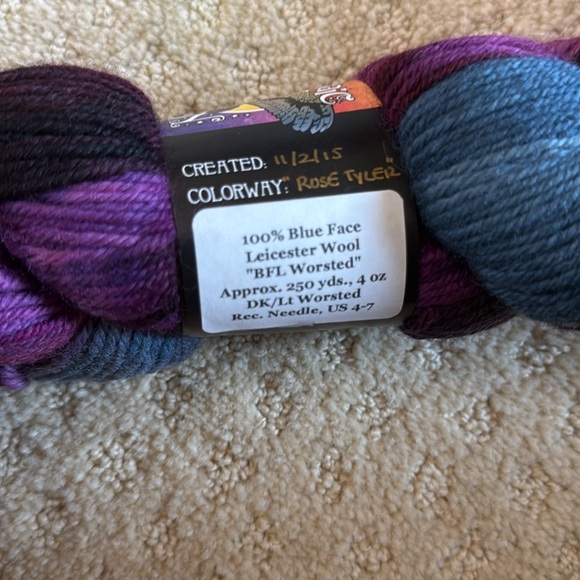 mosaic moon wool skein yarn - Picture 2 of 4